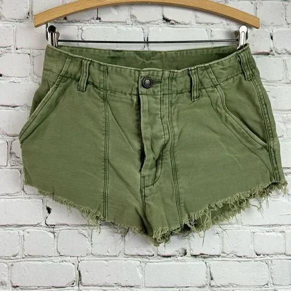 Free People Raw and Patched Standoff Short Cotton Soft Natural Mossy - Picture 7 of 14